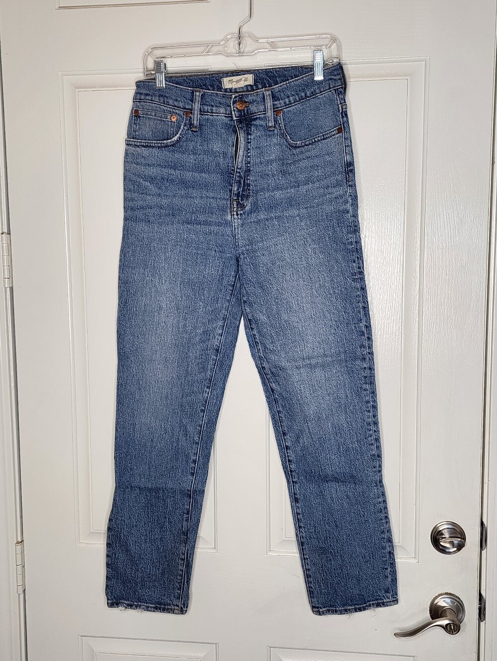 Madewell Tall Classic Straight Jean | Medium Wash | Size 28 Tall | EUC!